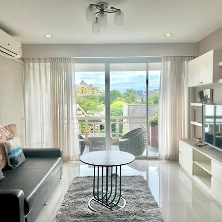 Baan Sabai Rama IV Apartment 방콕 외부 사진