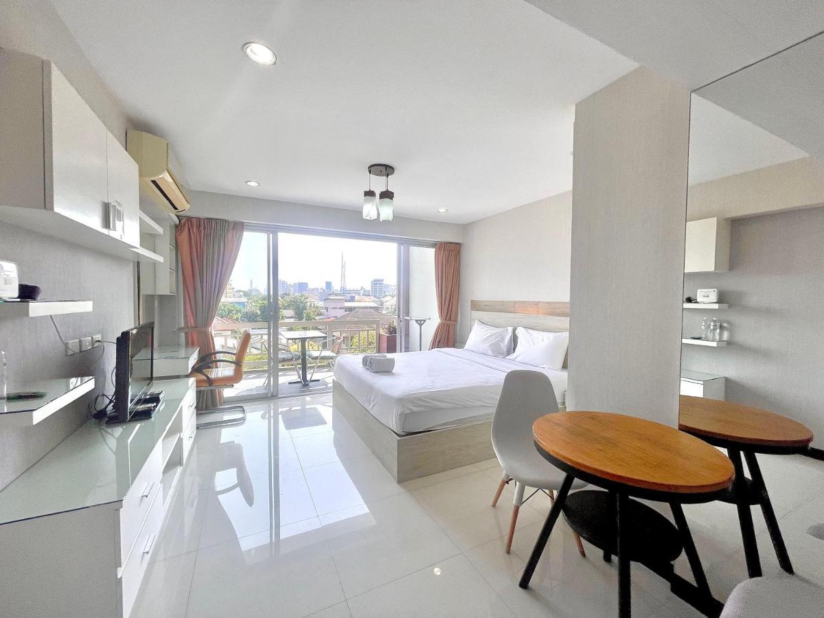Baan Sabai Rama IV Apartment 방콕 외부 사진