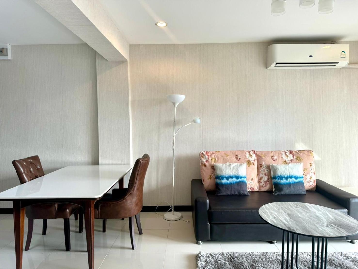 Baan Sabai Rama IV Apartment 방콕 외부 사진