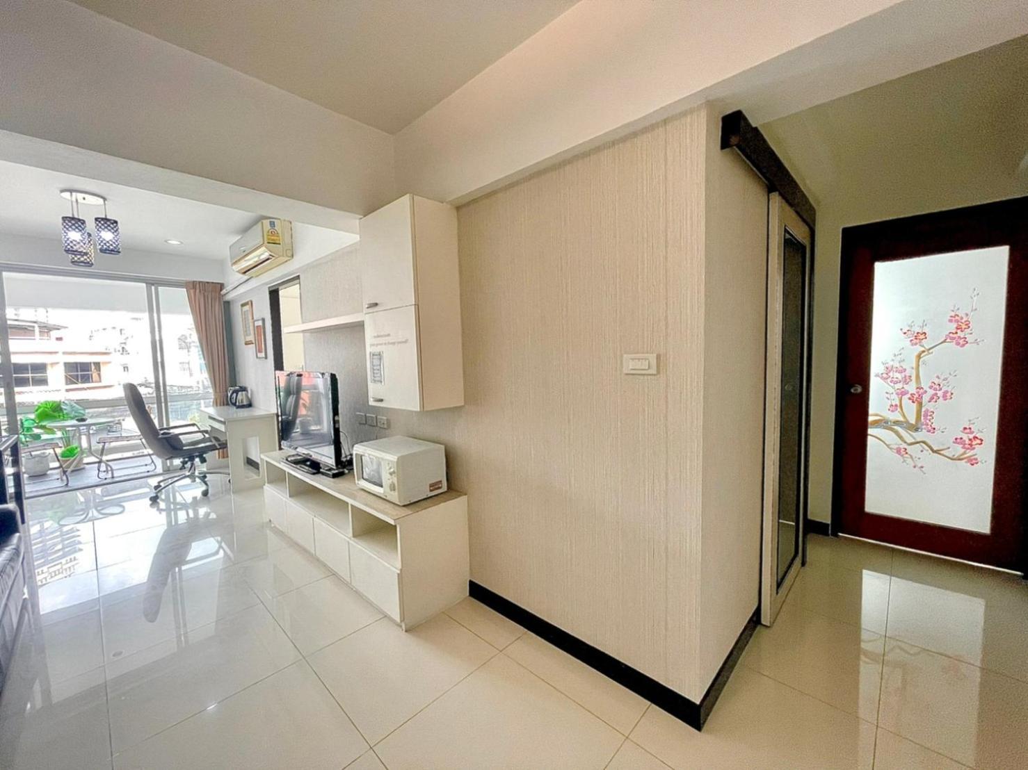 Baan Sabai Rama IV Apartment 방콕 외부 사진