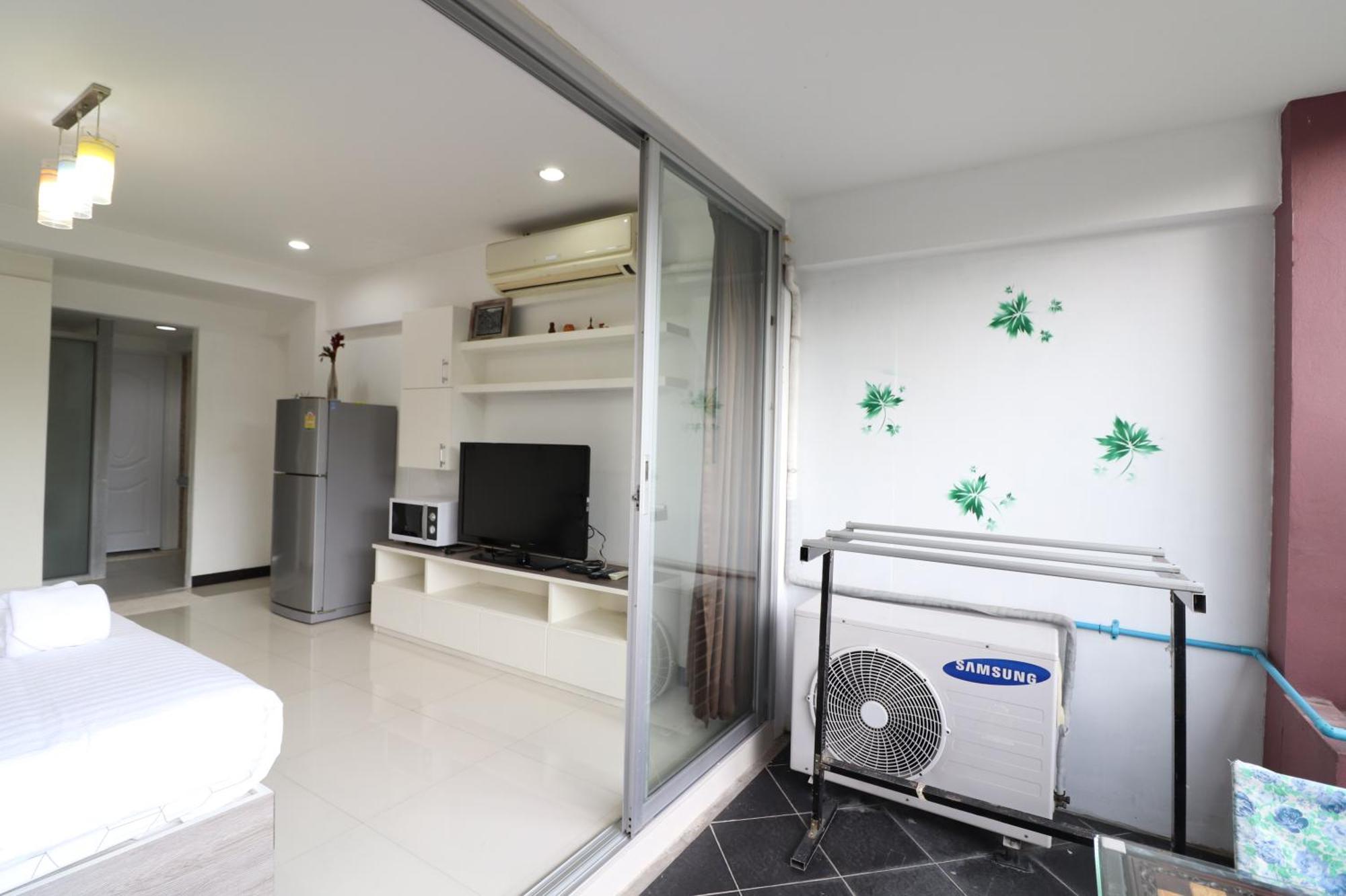 Baan Sabai Rama IV Apartment 방콕 외부 사진