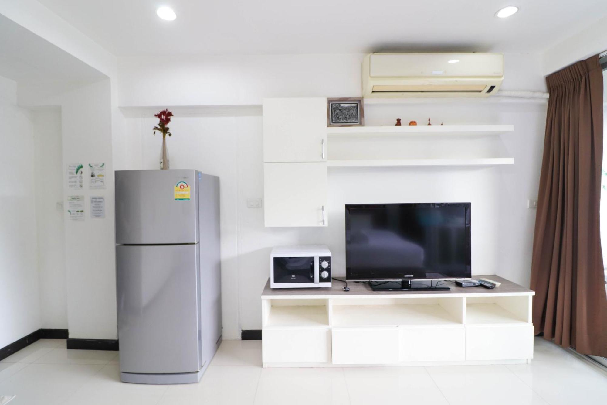 Baan Sabai Rama IV Apartment 방콕 외부 사진