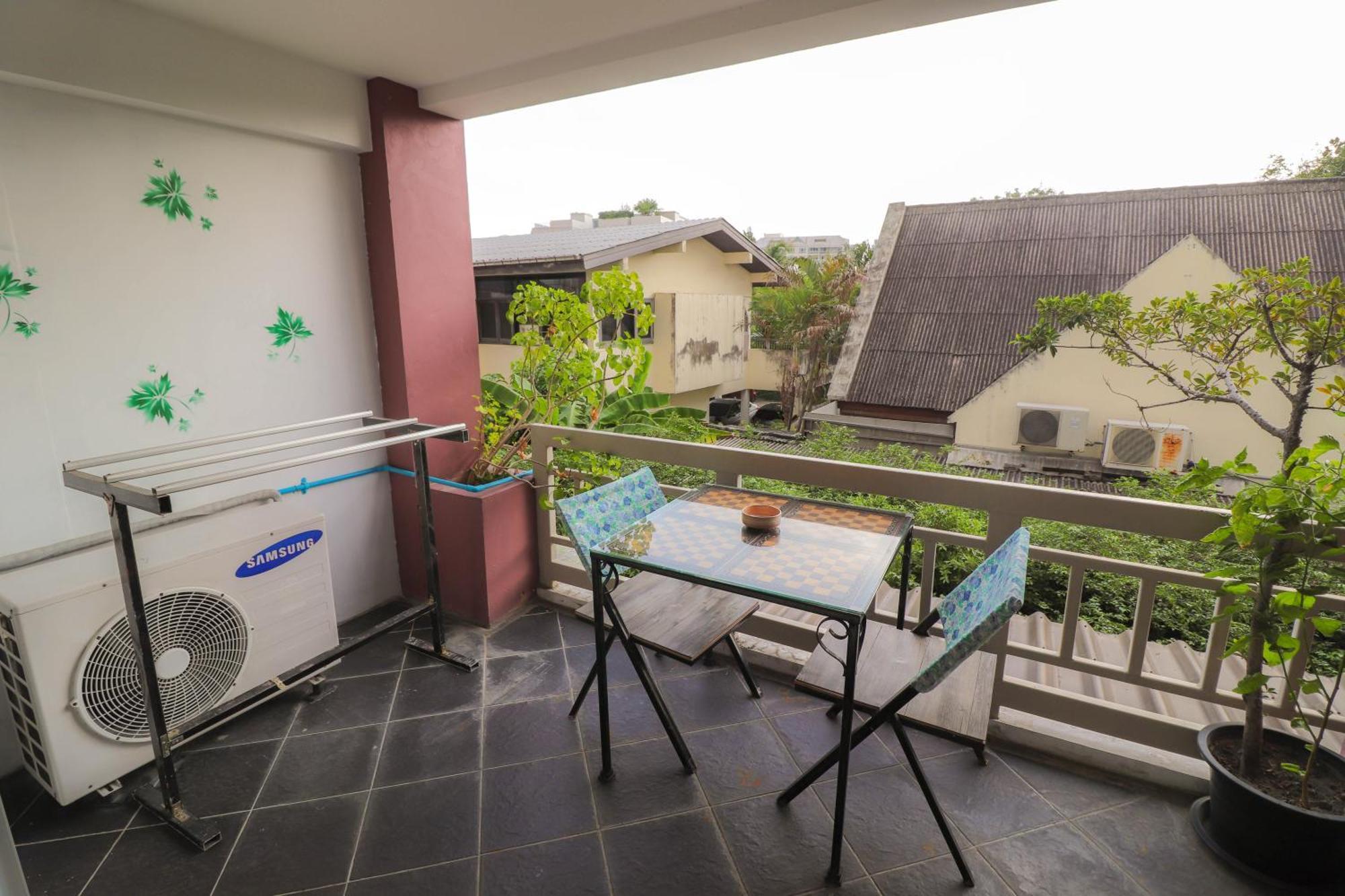 Baan Sabai Rama IV Apartment 방콕 외부 사진