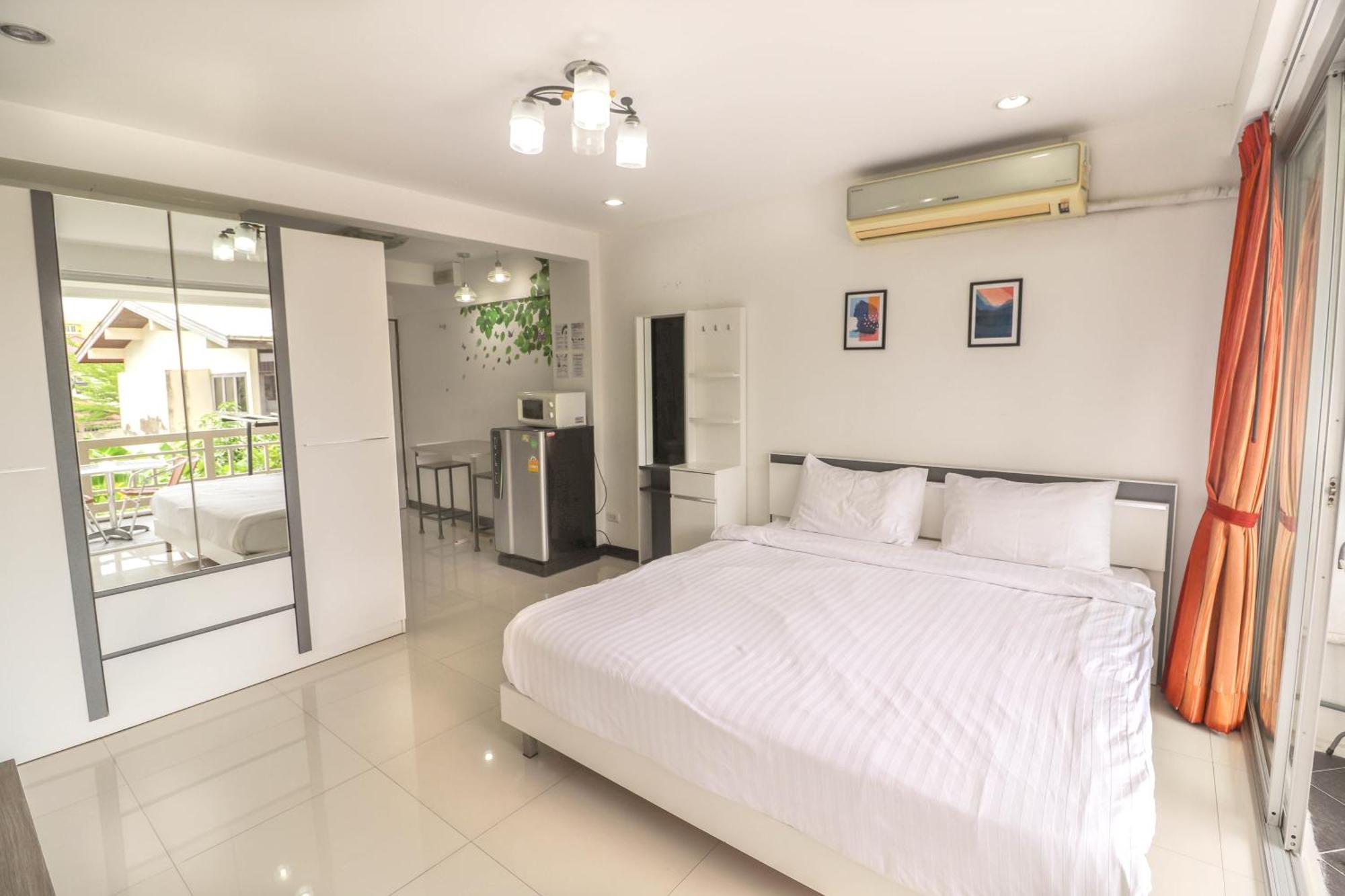 Baan Sabai Rama IV Apartment 방콕 외부 사진