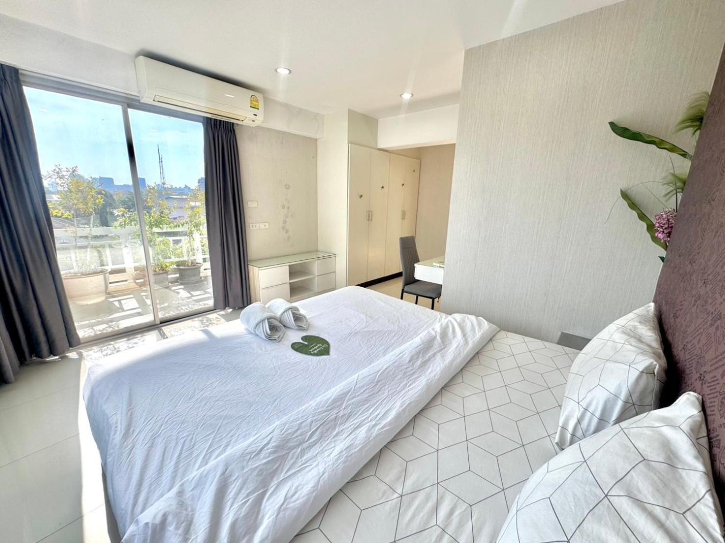 Baan Sabai Rama IV Apartment 방콕 외부 사진