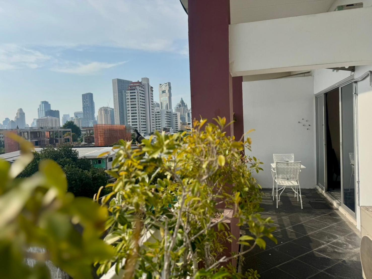 Baan Sabai Rama IV Apartment 방콕 외부 사진
