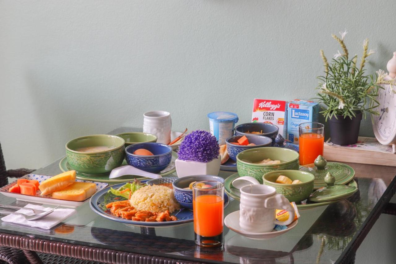 Baan Sabai Rama IV Apartment 방콕 객실 사진